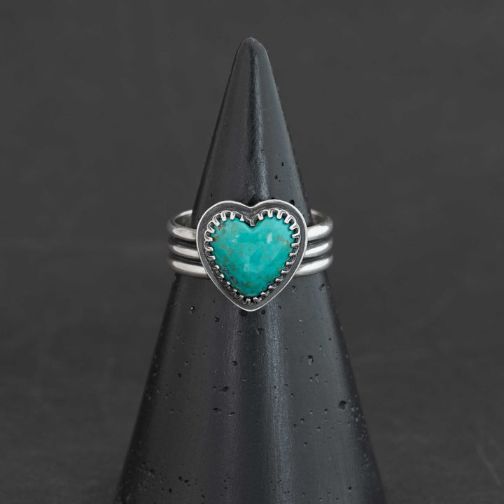 Deep ocean blue Sonora turquoise heart ring in decorative sterling silver setting, size 9.5