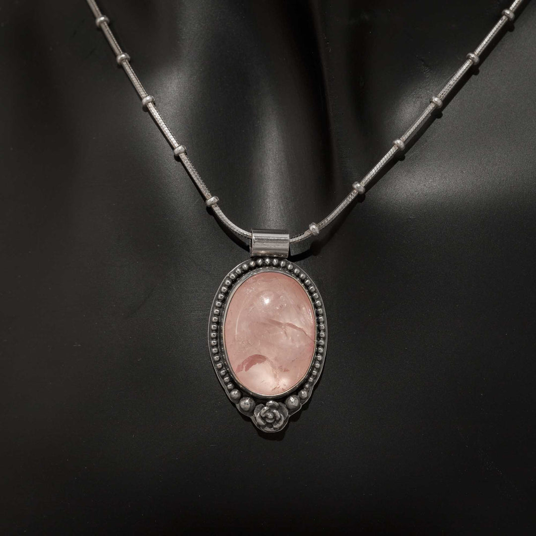 Rose Quartz Gemstone Pendant Necklace