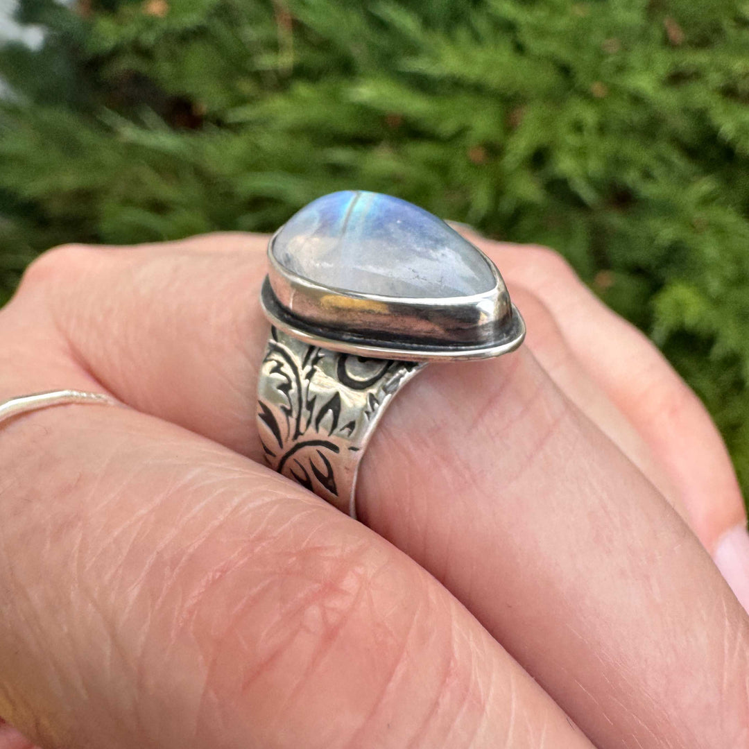 Rainbow Moonstone Floral Sterling Silver Ring | Size 7.5