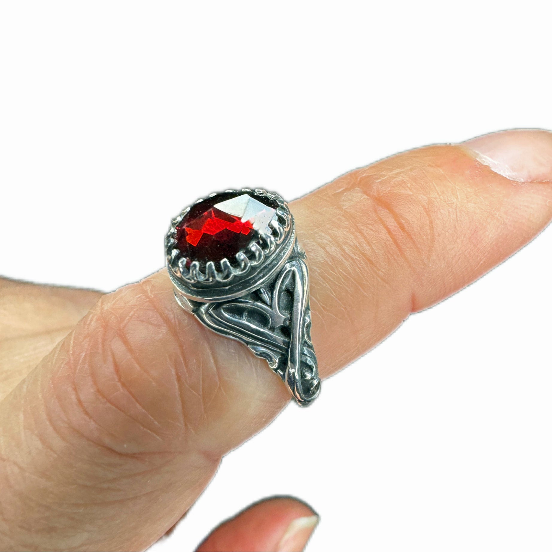 Mozambique Garnet handcrafted vintage popular Renaissance ring 8