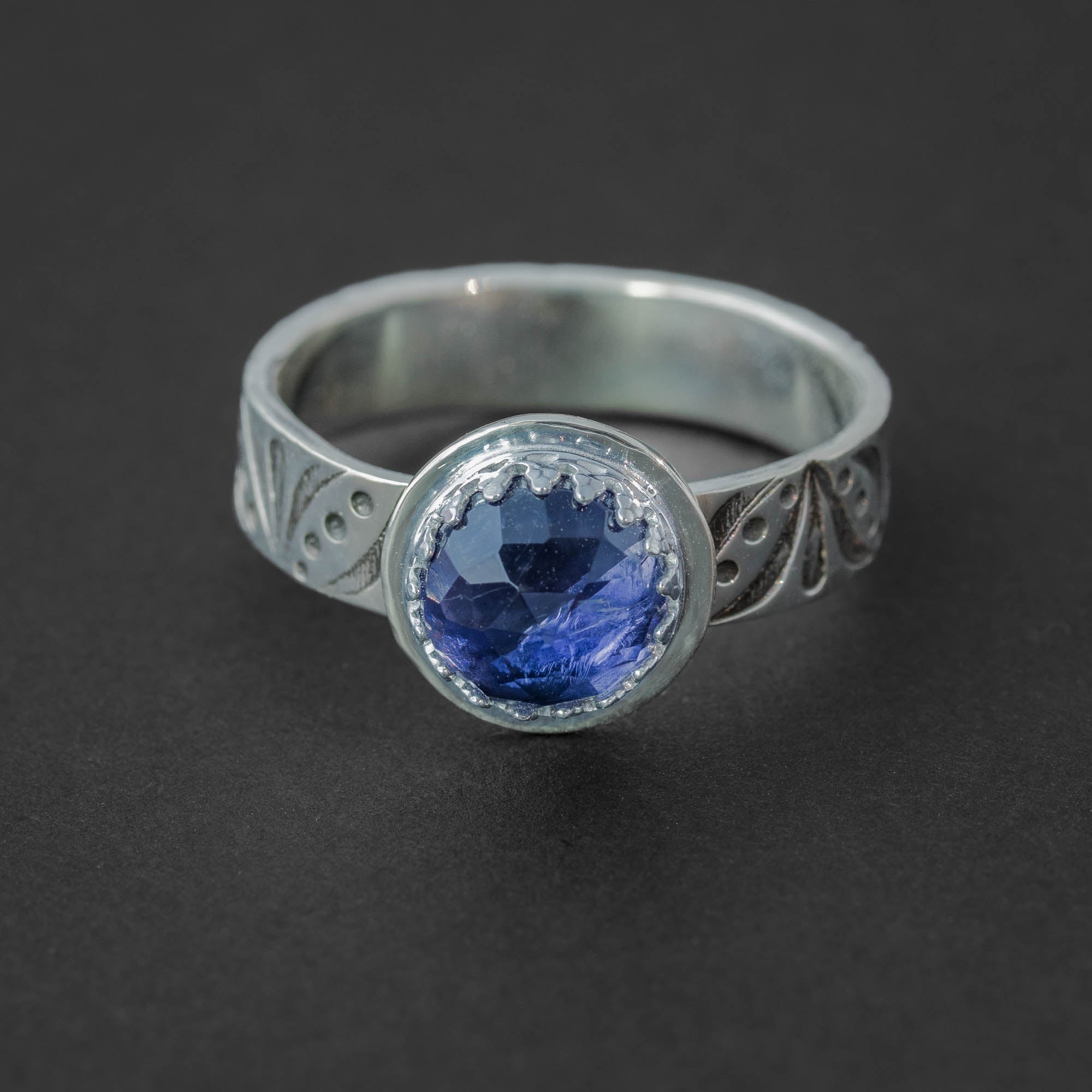 Asteria Iolite Gemstone Ring – Godessa Jewellery